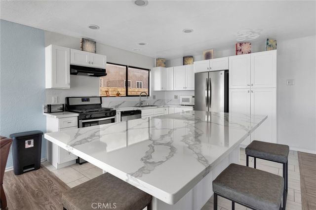 13915 Spring Valley Pkwy, Victorville, CA 92395