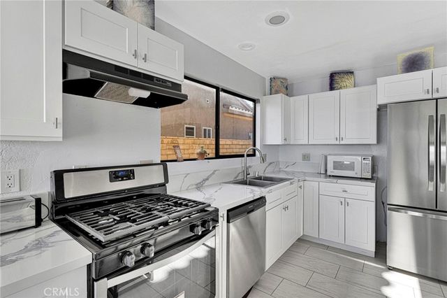 13915 Spring Valley Pkwy, Victorville, CA 92395