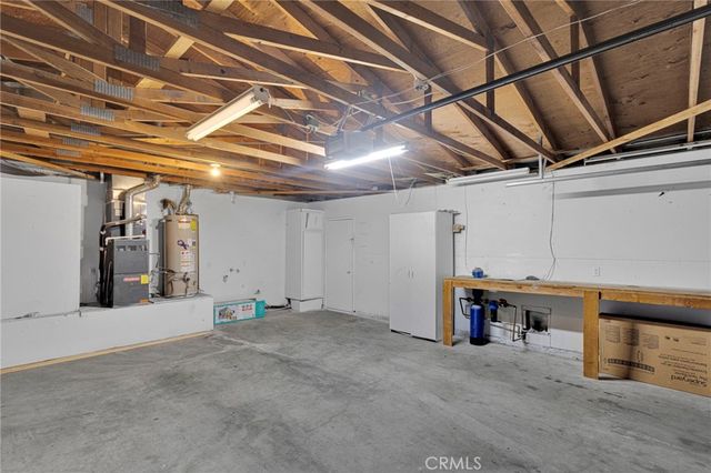 13915 Spring Valley Pkwy, Victorville, CA 92395