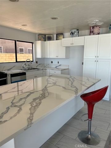 13915 Spring Valley Pkwy, Victorville, CA 92395