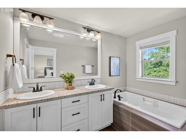6983 Nw ELEANOR Ave, Portland, OR 97229