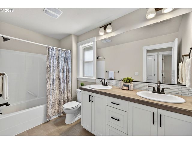 6983 Nw ELEANOR Ave, Portland, OR 97229