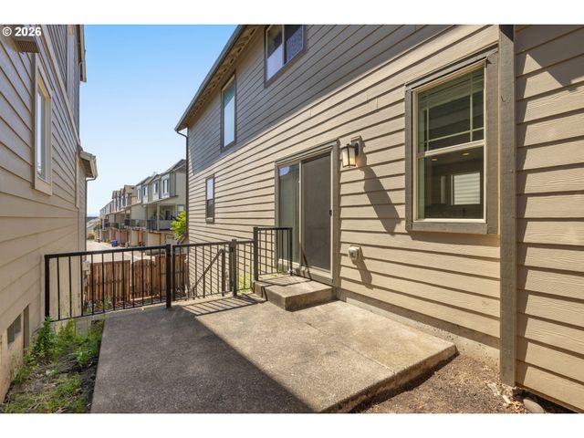 6983 Nw ELEANOR Ave, Portland, OR 97229