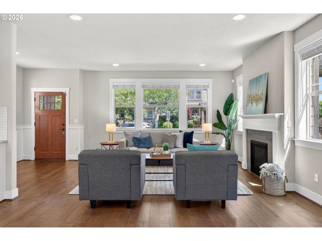 6983 Nw ELEANOR Ave, Portland, OR 97229
