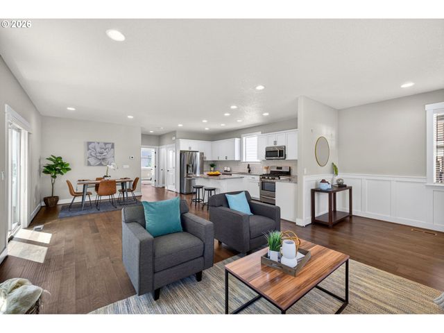 6983 Nw ELEANOR Ave, Portland, OR 97229
