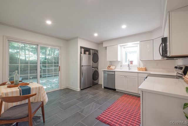 1848 Glencove Ln, Richmond, VA 23225