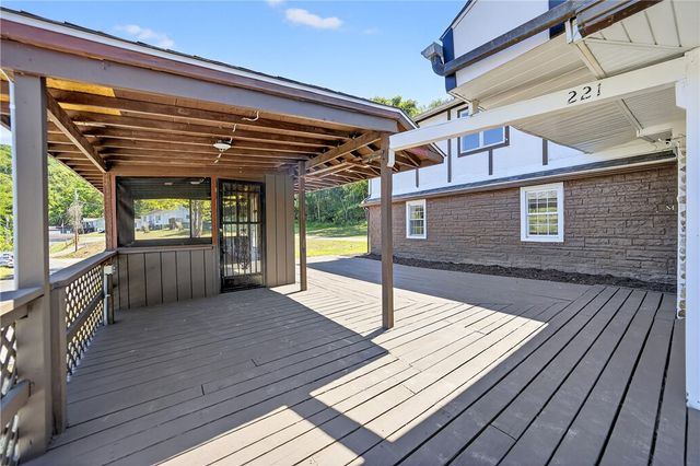 221 Matteo St, Brownsville, PA 15417