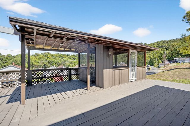 221 Matteo St, Brownsville, PA 15417