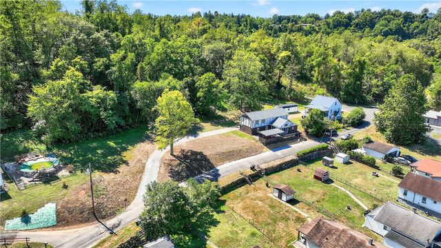 221 Matteo St, Brownsville, PA 15417