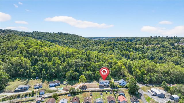 221 Matteo St, Brownsville, PA 15417