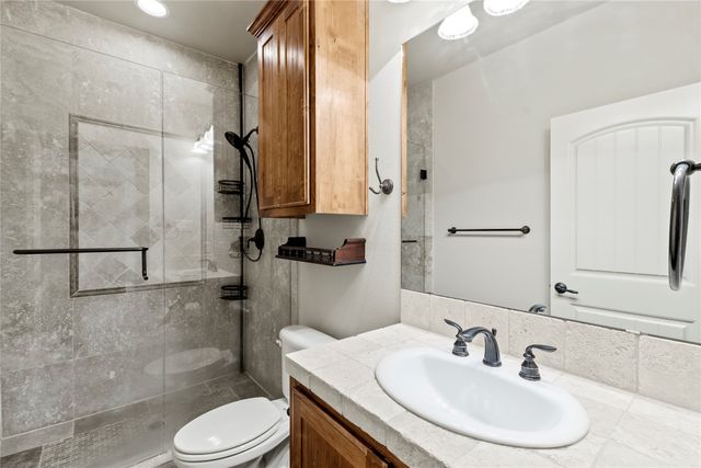 11178 Lakeside Drive, Mabank, TX 75156