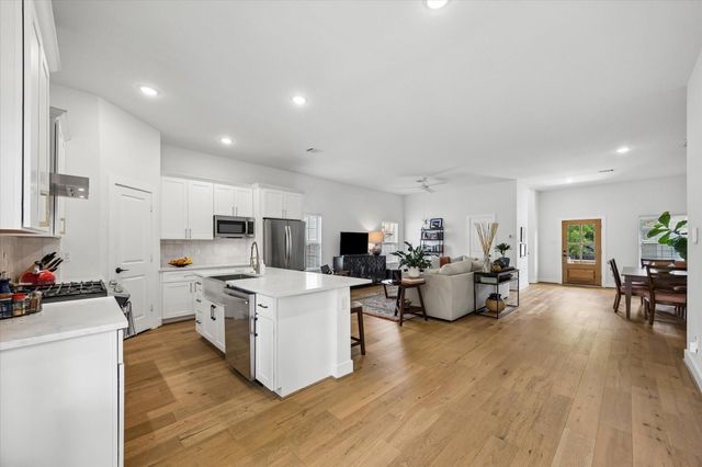 917 Moody Street, Houston, TX 77009