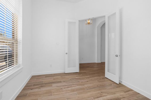 256 Sky Top Drive, Montgomery, TX 77316