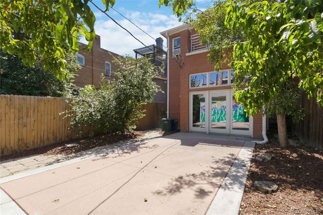 960 N Ogden Street, Denver, CO 80218