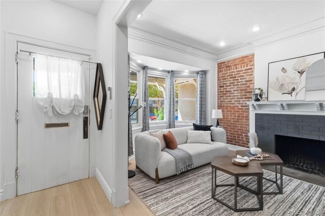 960 N Ogden Street, Denver, CO 80218