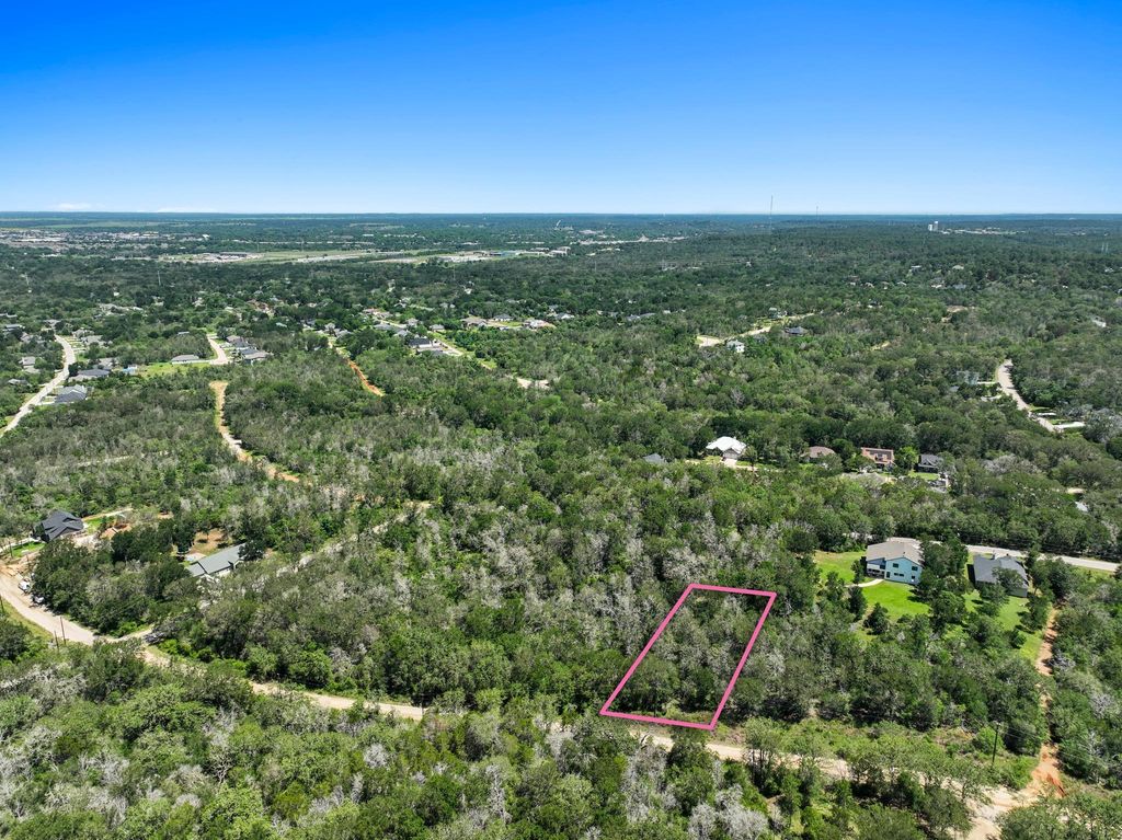 244 Bali Hai LN, Bastrop, TX 78602