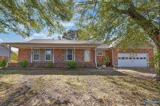 1218 Seminole Drive NW, Hartselle, AL 35640