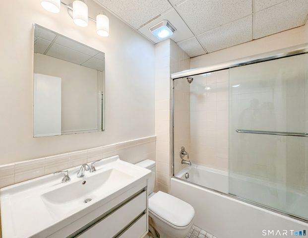 14 Post Road C, Westport, CT 06880