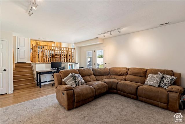 5416 S 3375 W, Roy, UT 84067