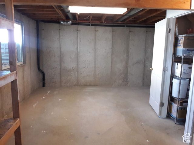 5416 S 3375 W, Roy, UT 84067