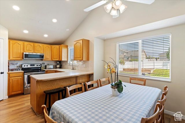 5416 S 3375 W, Roy, UT 84067