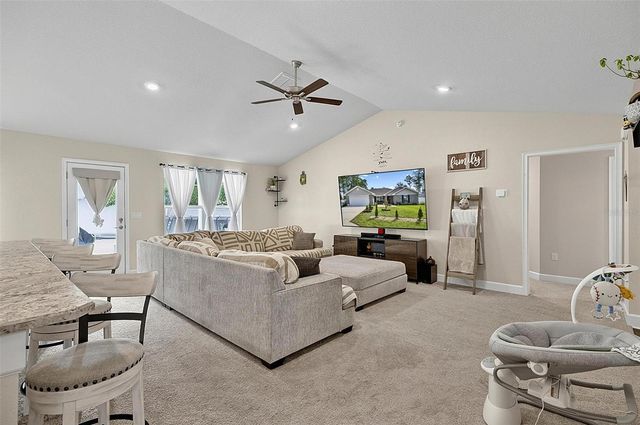 33 RICHARDSON DRIVE, Palm Coast, FL 32164