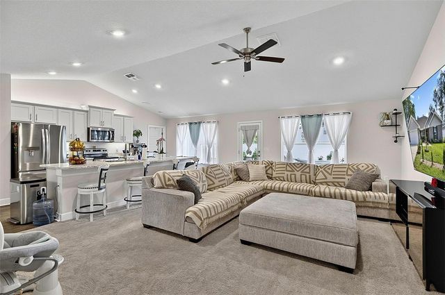 33 RICHARDSON DRIVE, Palm Coast, FL 32164