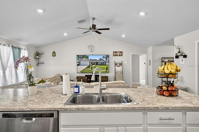 33 RICHARDSON DRIVE, Palm Coast, FL 32164