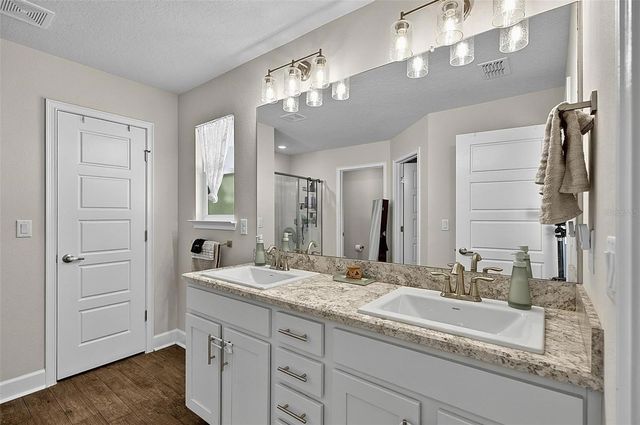 33 RICHARDSON DRIVE, Palm Coast, FL 32164