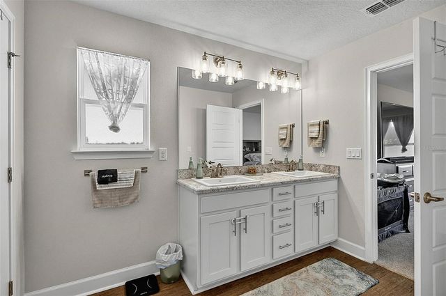 33 RICHARDSON DRIVE, Palm Coast, FL 32164