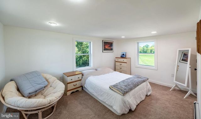 1765 OLD PLAINS RD, Pennsburg, PA 18073