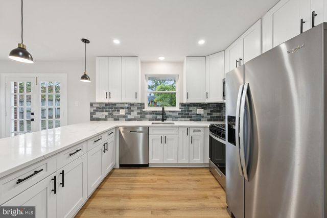 7113 FALCON ST, Annandale, VA 22003