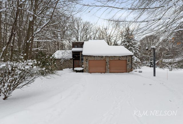 4791 Doug Drive, Fruitland Twp, MI 49461