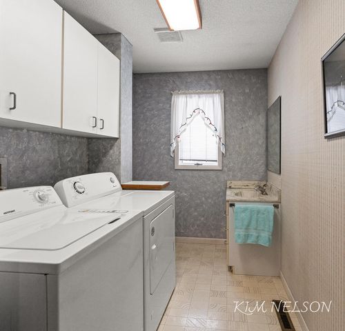 4791 Doug Drive, Fruitland Twp, MI 49461