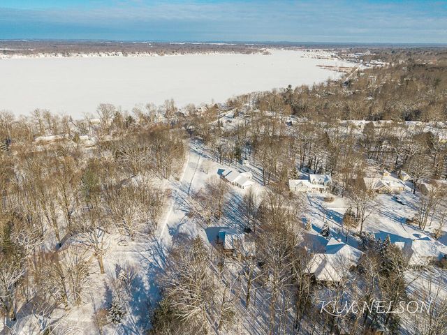 4791 Doug Drive, Fruitland Twp, MI 49461