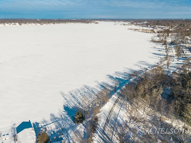 4791 Doug Drive, Fruitland Twp, MI 49461