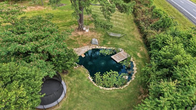 1522 Holders Cove Road, Winchester, TN 37398