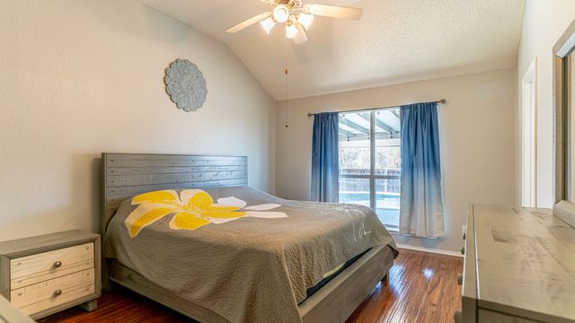 4822 Sapphire Lane, Granbury, TX 76049