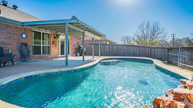 4822 Sapphire Lane, Granbury, TX 76049