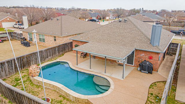4822 Sapphire Lane, Granbury, TX 76049