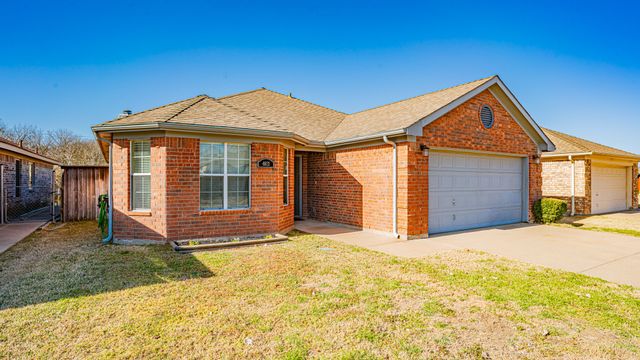 4822 Sapphire Lane, Granbury, TX 76049