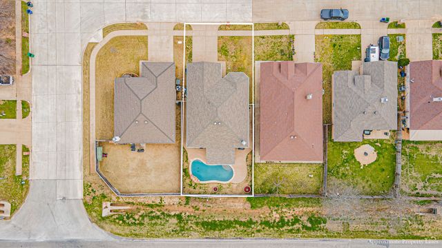 4822 Sapphire Lane, Granbury, TX 76049