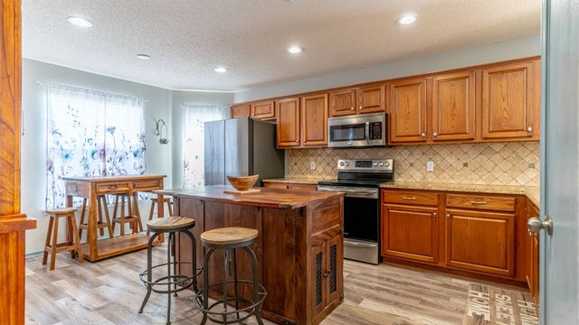 4822 Sapphire Lane, Granbury, TX 76049