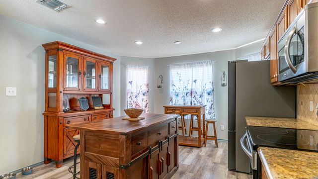 4822 Sapphire Lane, Granbury, TX 76049