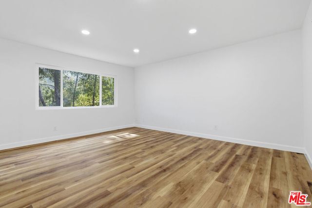 816 Pamela Wood Street, Newbury Park, CA 91320