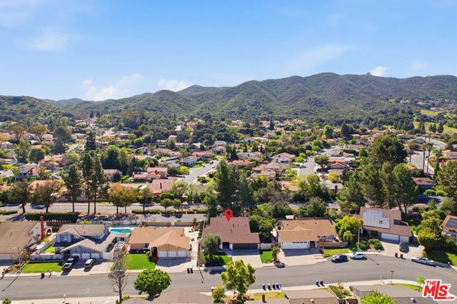 816 Pamela Wood Street, Newbury Park, CA 91320