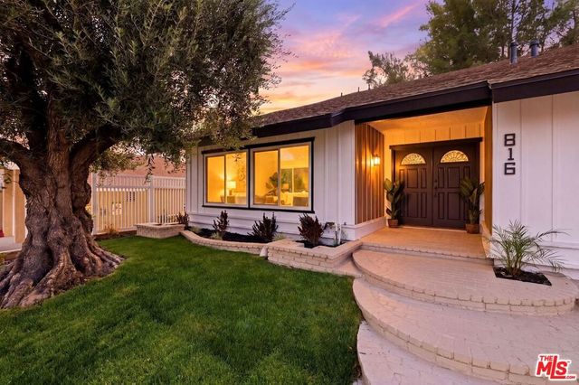 816 Pamela Wood Street, Newbury Park, CA 91320