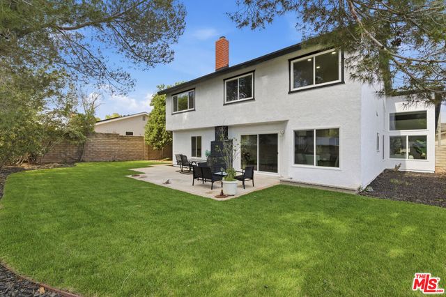 816 Pamela Wood Street, Newbury Park, CA 91320