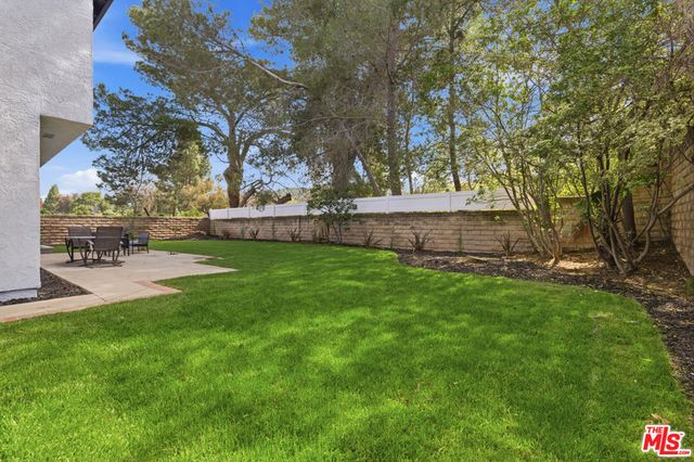 816 Pamela Wood Street, Newbury Park, CA 91320