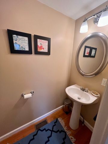 20 4th Street 3, Medford, MA 02155